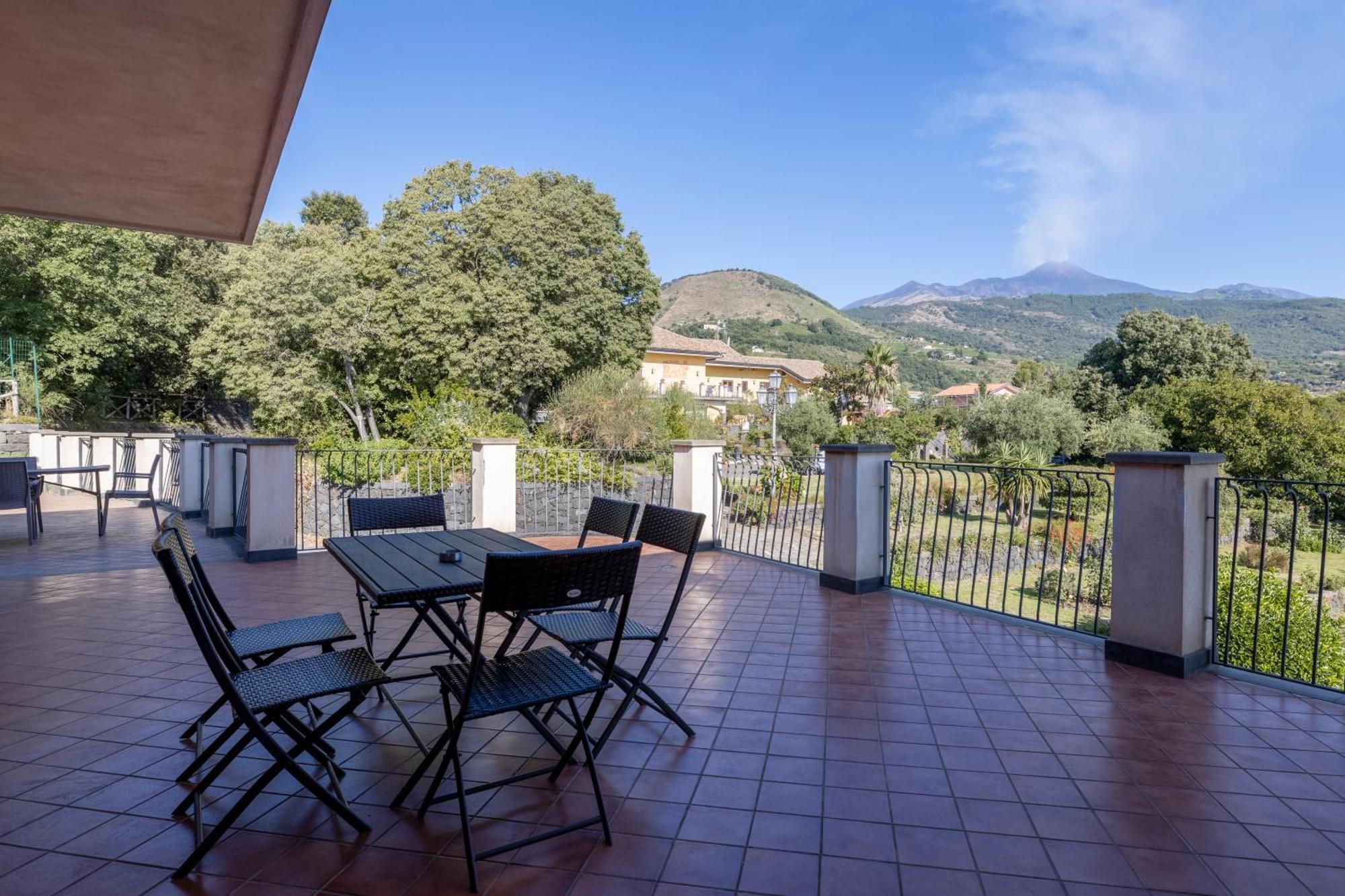 Villa Vulcano, Tra L'Etna E Il Mare Zafferana Etnea Exterior photo